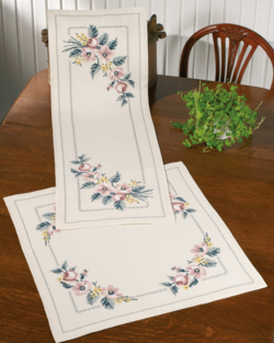 Roses on linen 61x61cm