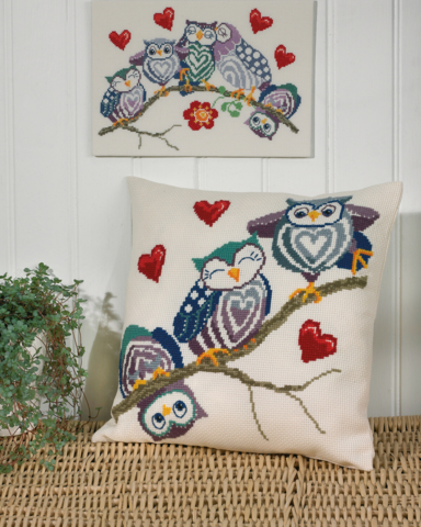 Pöllöt oksassa 40x40cm