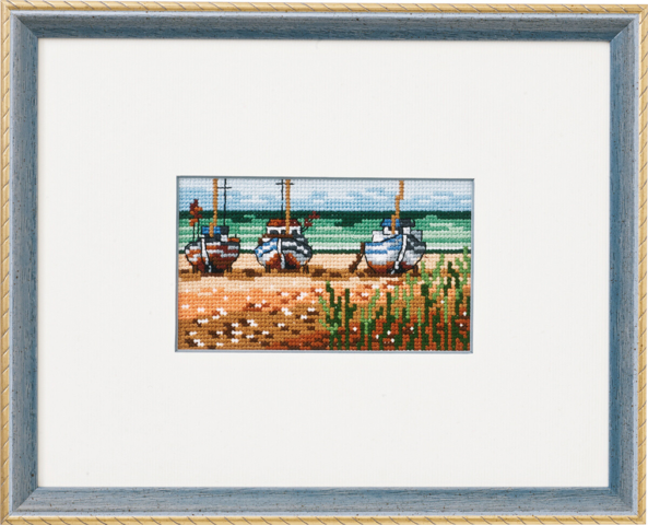 Boats on the beach R5402/22 23x18
